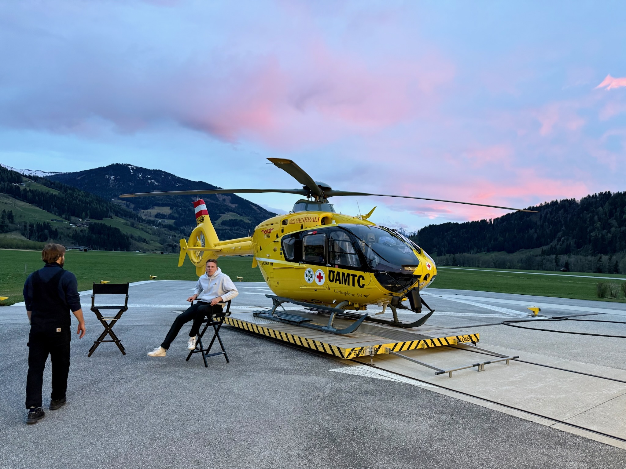 DOP mit Kamera – Silhouette